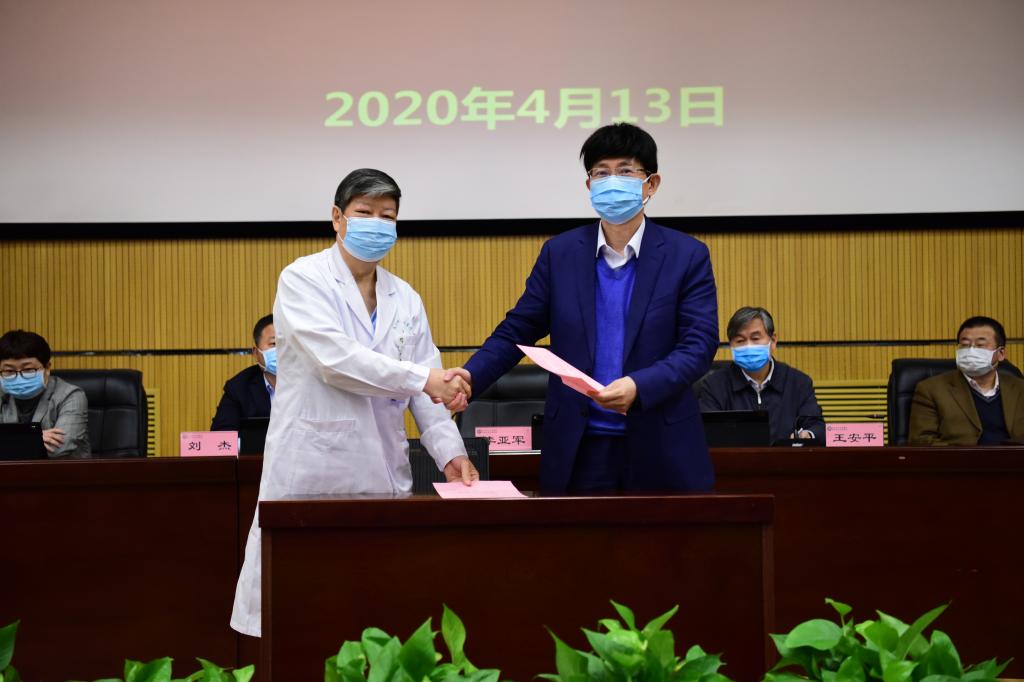男孩可以直接做借卵试管哪里自怀吗(男孩患巧克力囊肿可以直接做借卵赠卵试管自怀吗)
