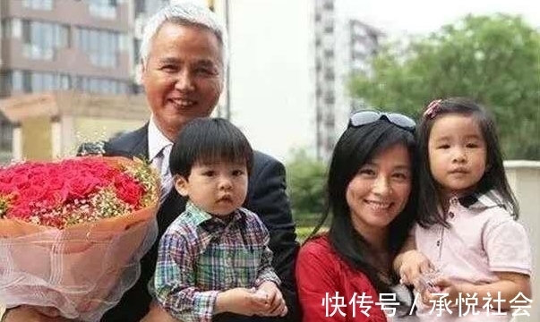 借卵试管移植宫外孕几率大吗